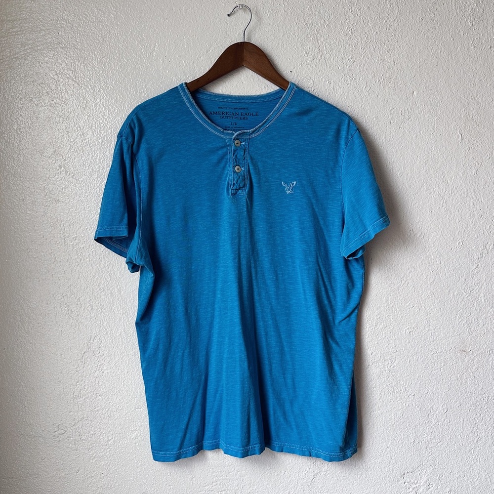 American Eagle t-shirt